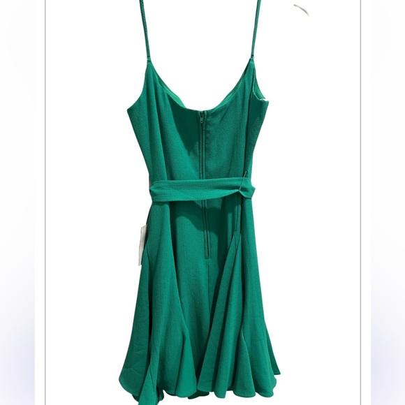 New B. Darlin Size 1/2 Vibrant Green Spaghetti Strap Mini Dress - Picture 2 of 11